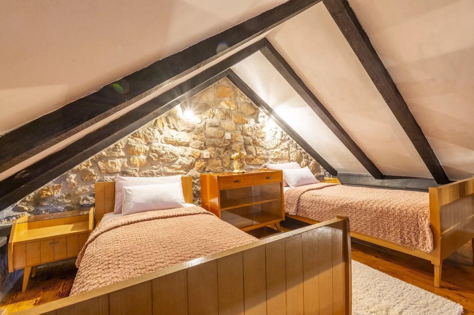 Rustical Resort Kokorići with Shared Outdoor Swimming Pool - One Bedroom Apartment-Schlafzimmer