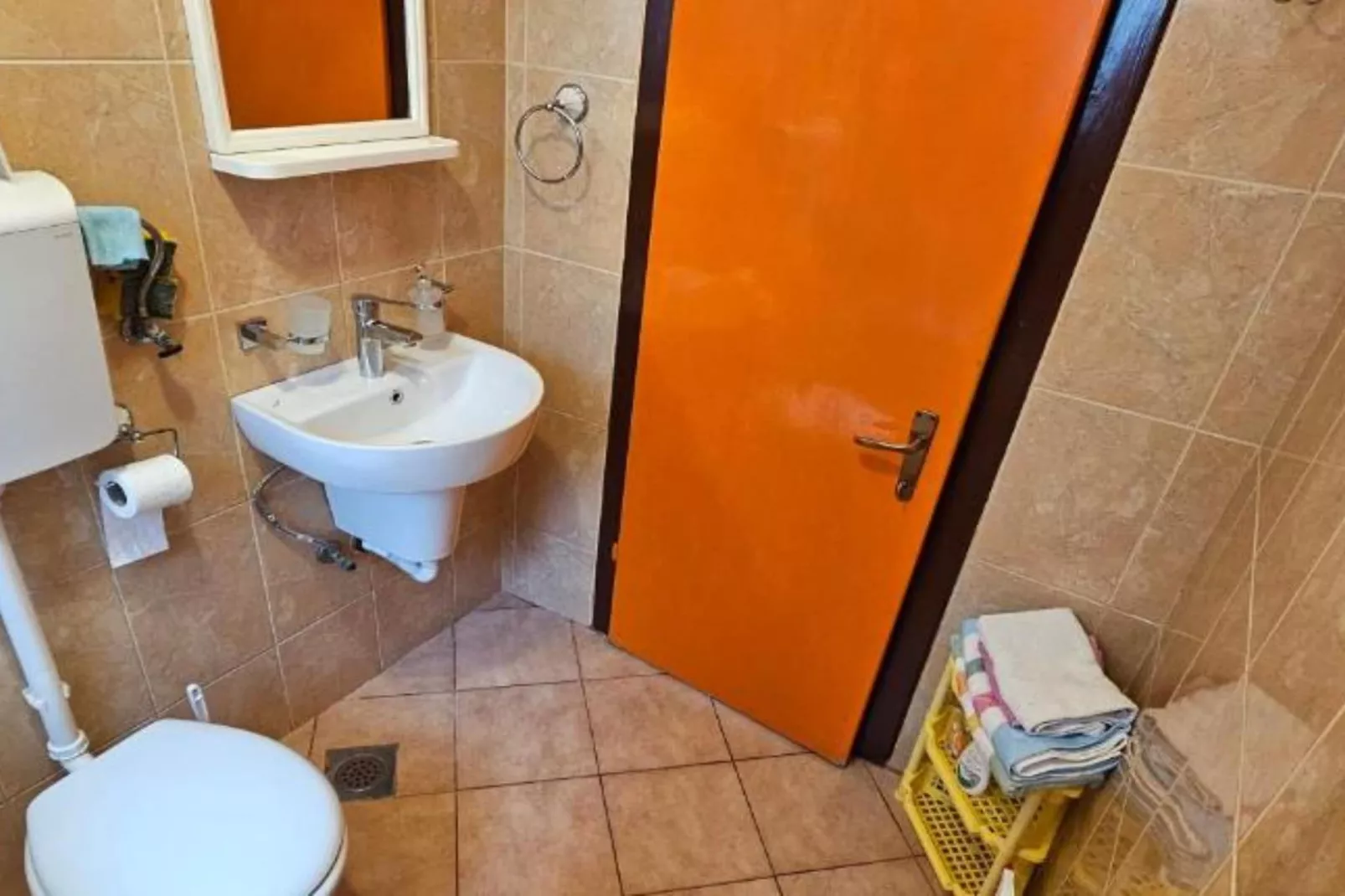 Tivat Bliss Apartments Close to Beach - Two Bedroom Apartment-Salle de bain