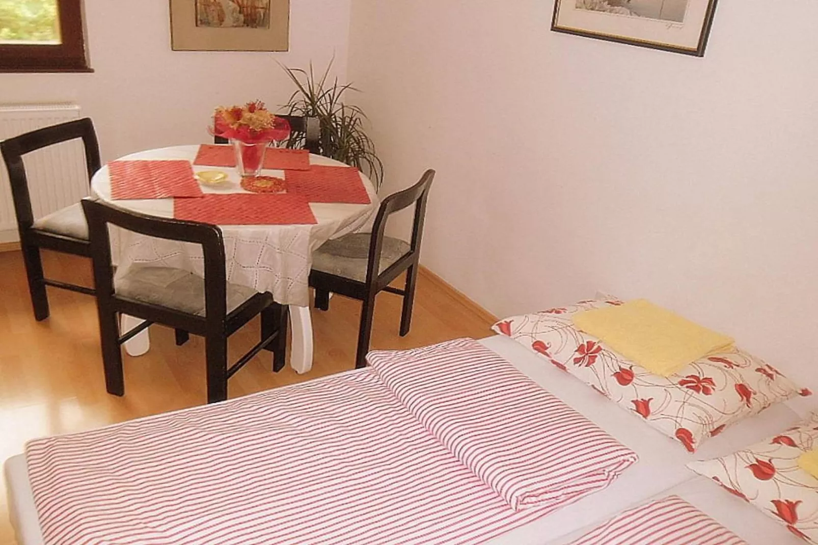 Charming Apartments Kestenovi Dvori - Two Bedroom Apartment (A1)-Bedroom