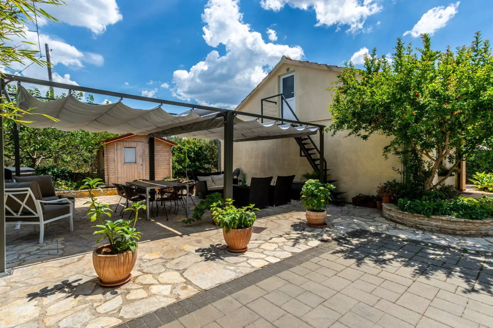 Two-Bedroom Holiday Home With Pool-Im Freien