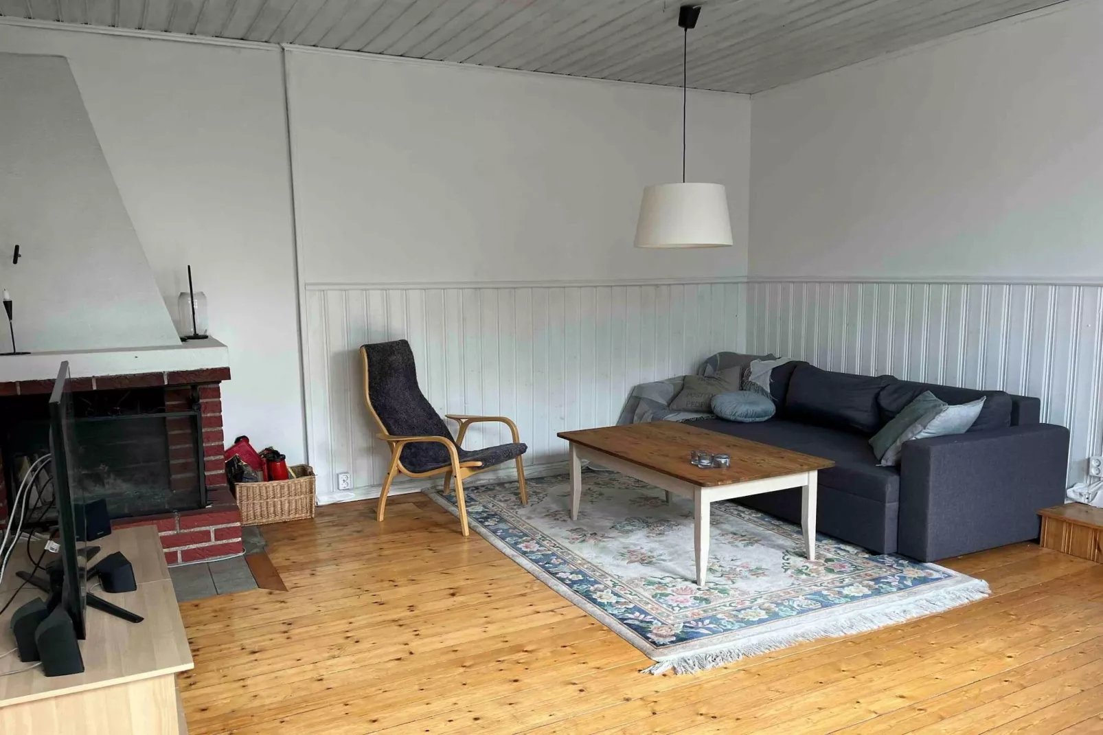 Historic Country Home in Alberga-Indoor