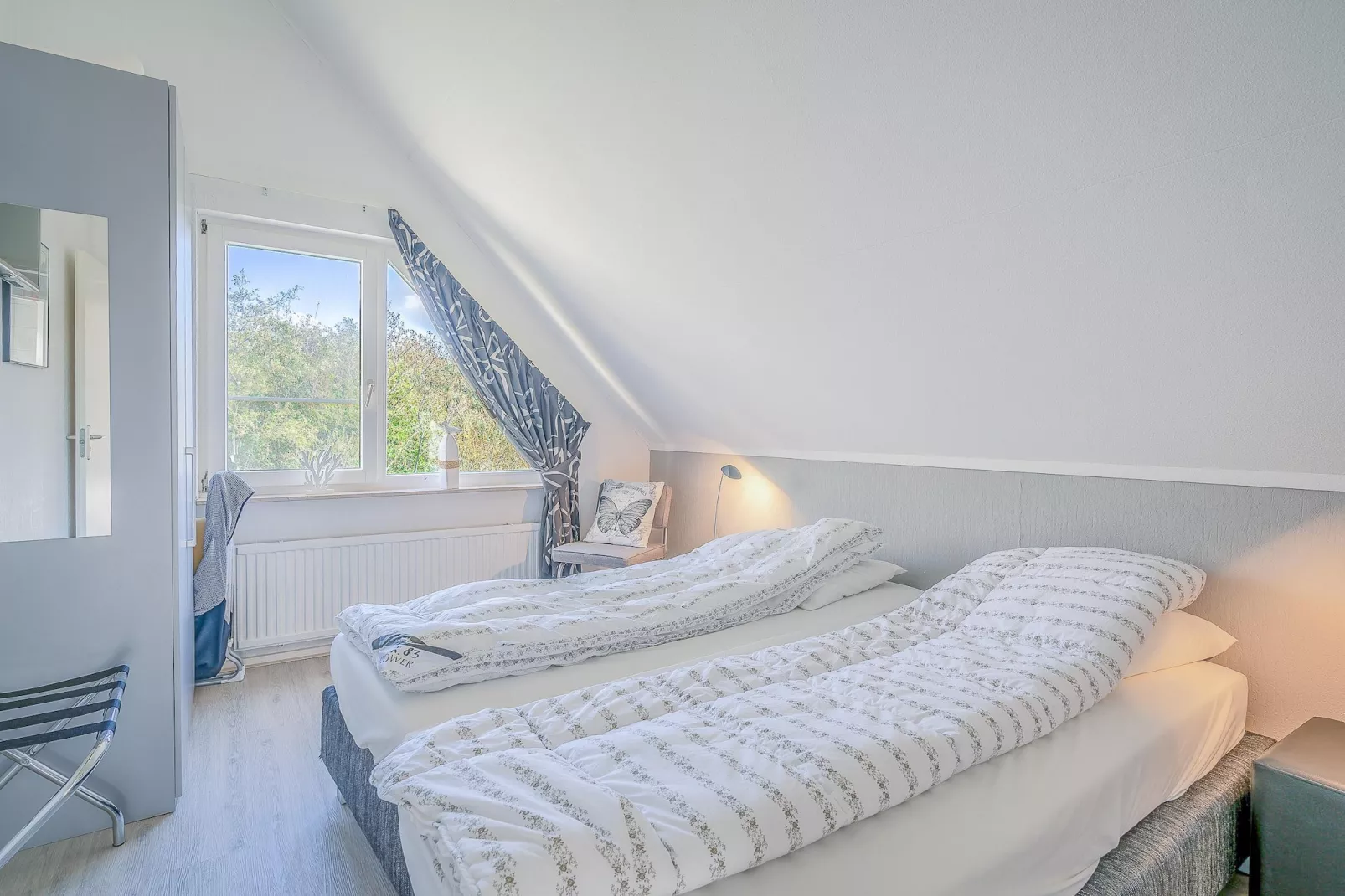 Kamperfoelie 83-Schlafzimmer