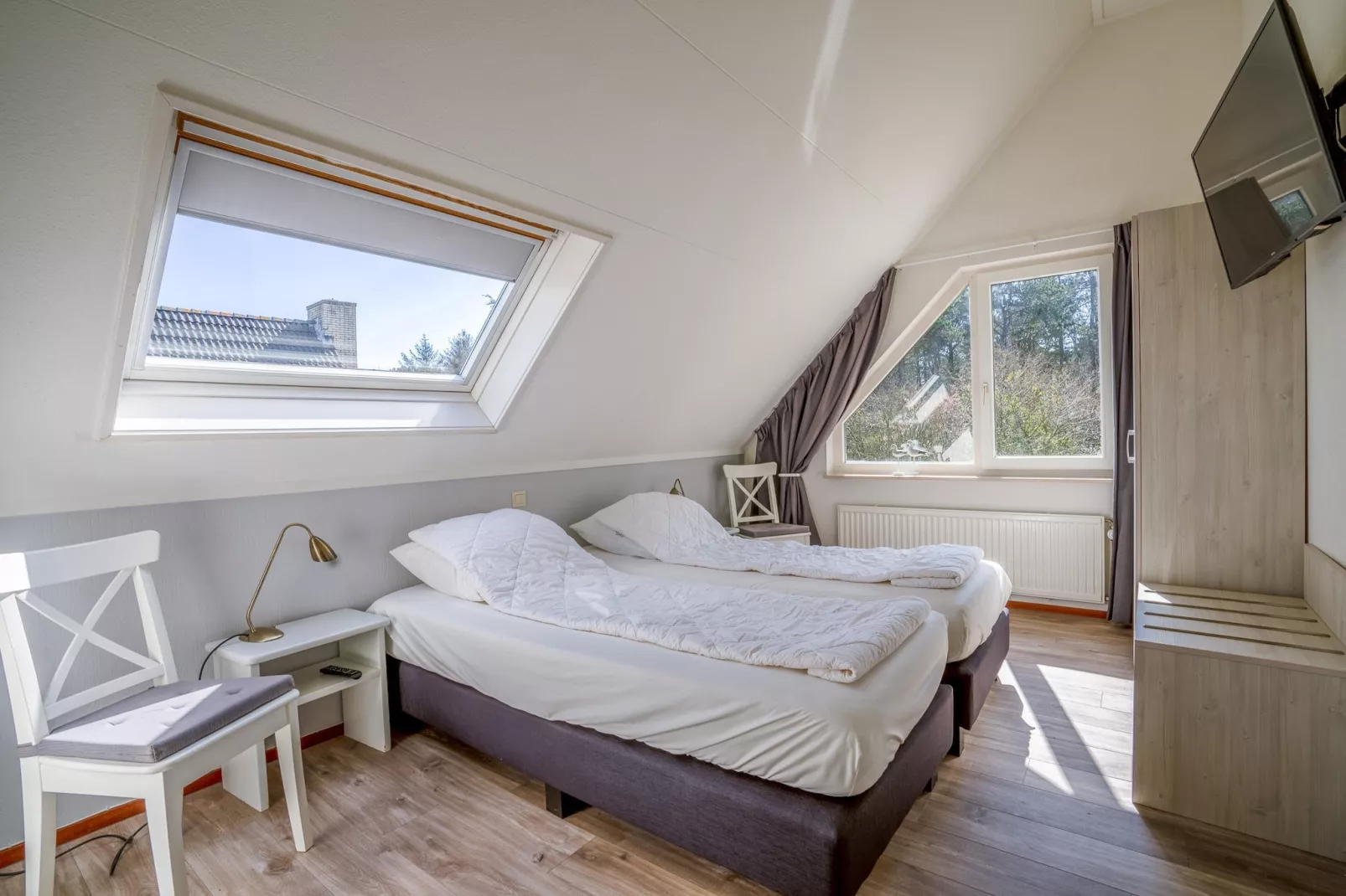 Kamperfoelie 91-Bedroom