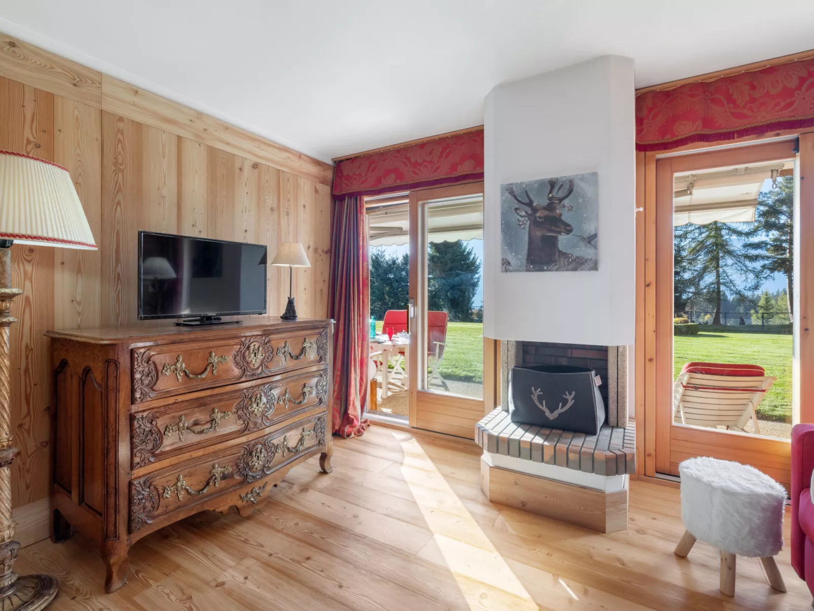 Les Pierres C 3-Drinnen