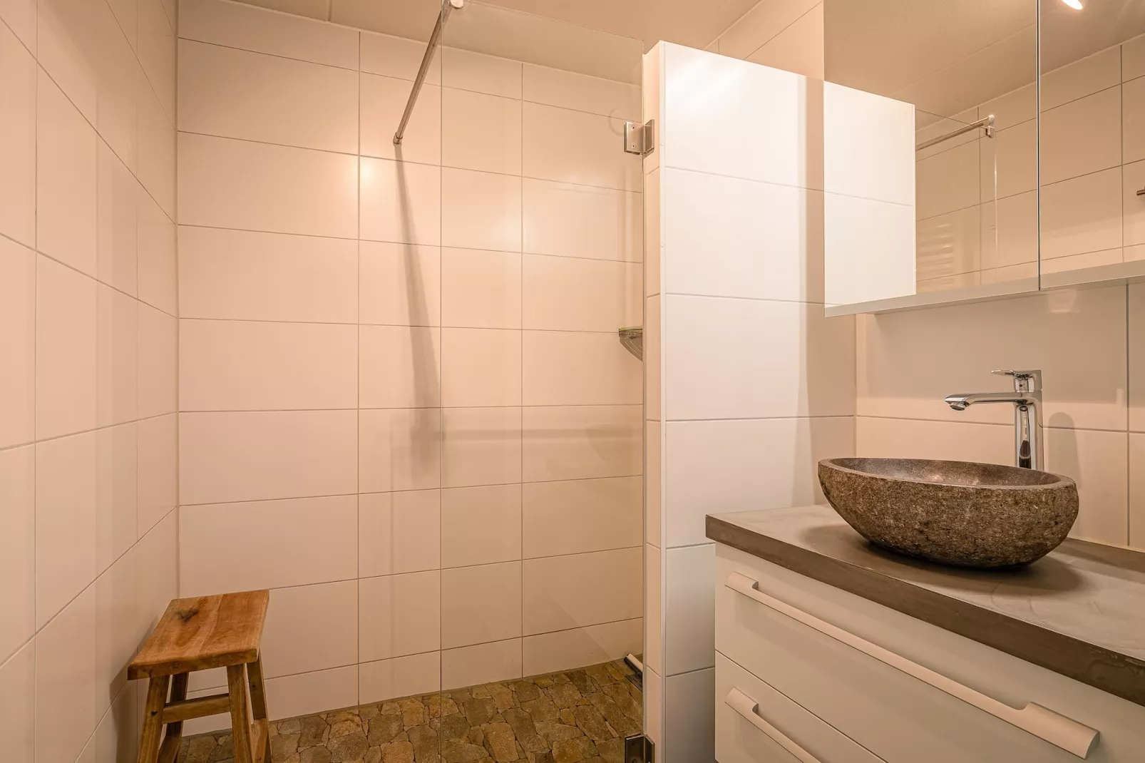 Juliana 102 - Bathroom