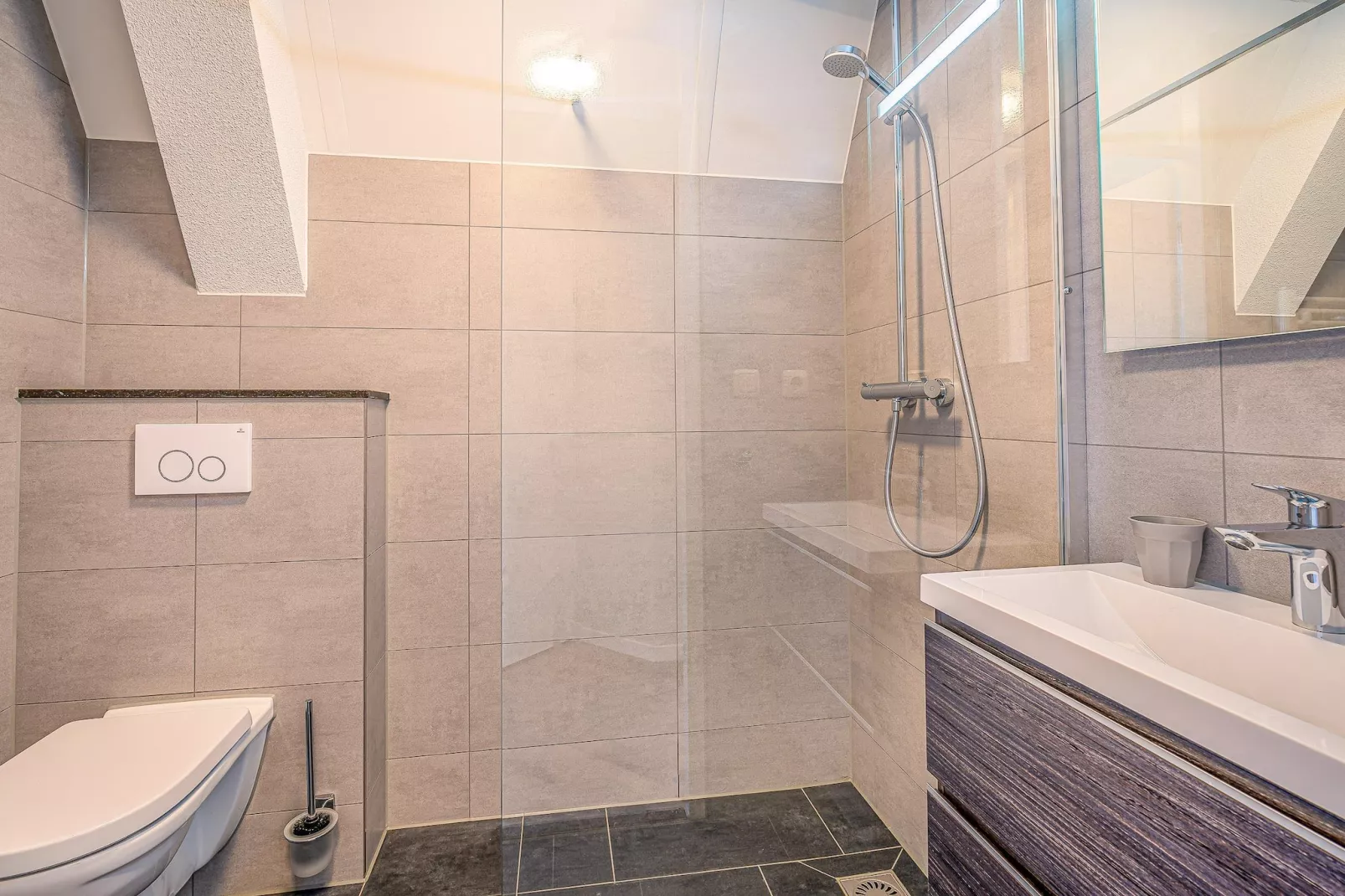 Zeedistel 22-Badezimmer