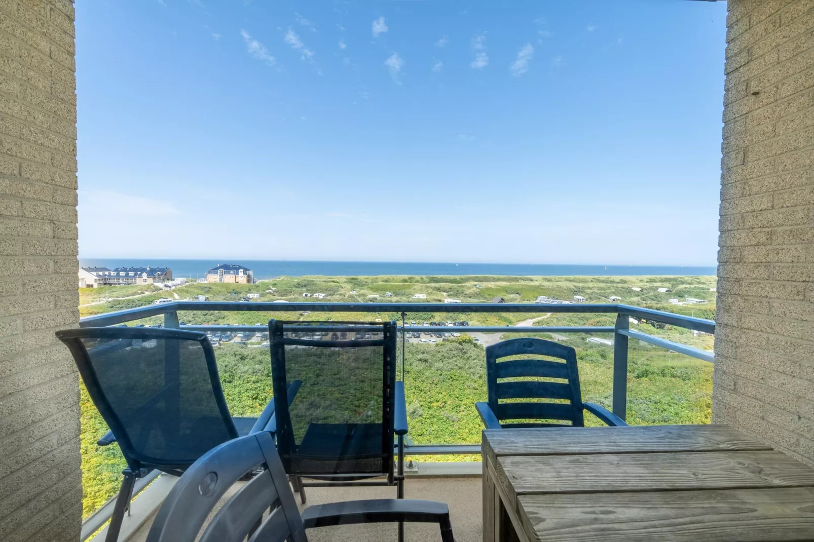 Juliana 164-View in summer