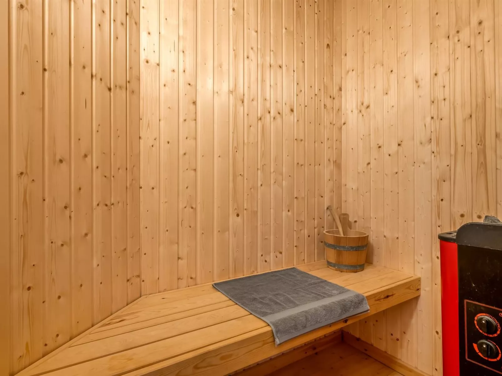 "Bole" - 10km from the sea-Drinnen