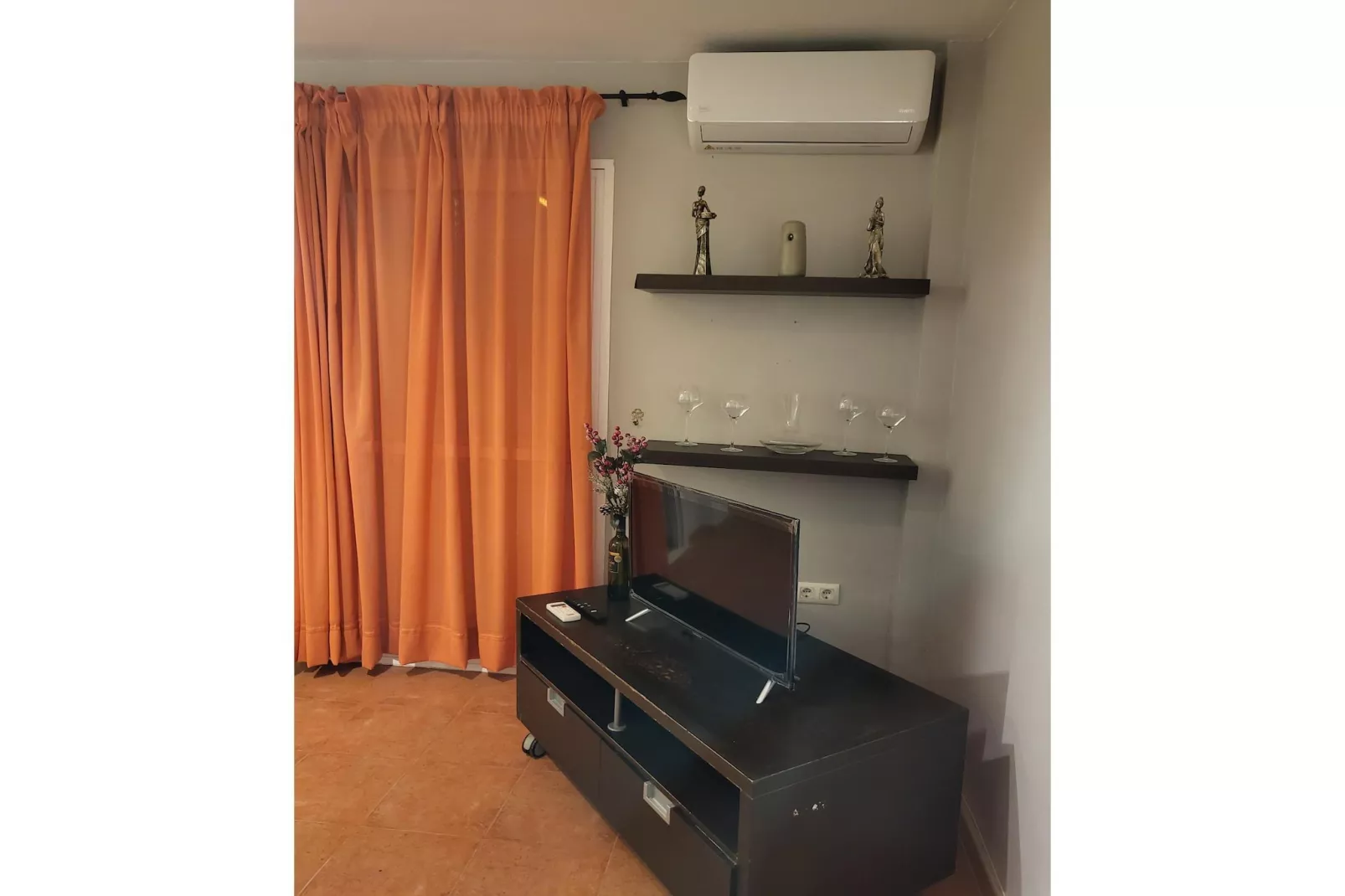 CT 368 AL - Faro's Casa Primera Linea Naturista Veraplaya-Wohnzimmer