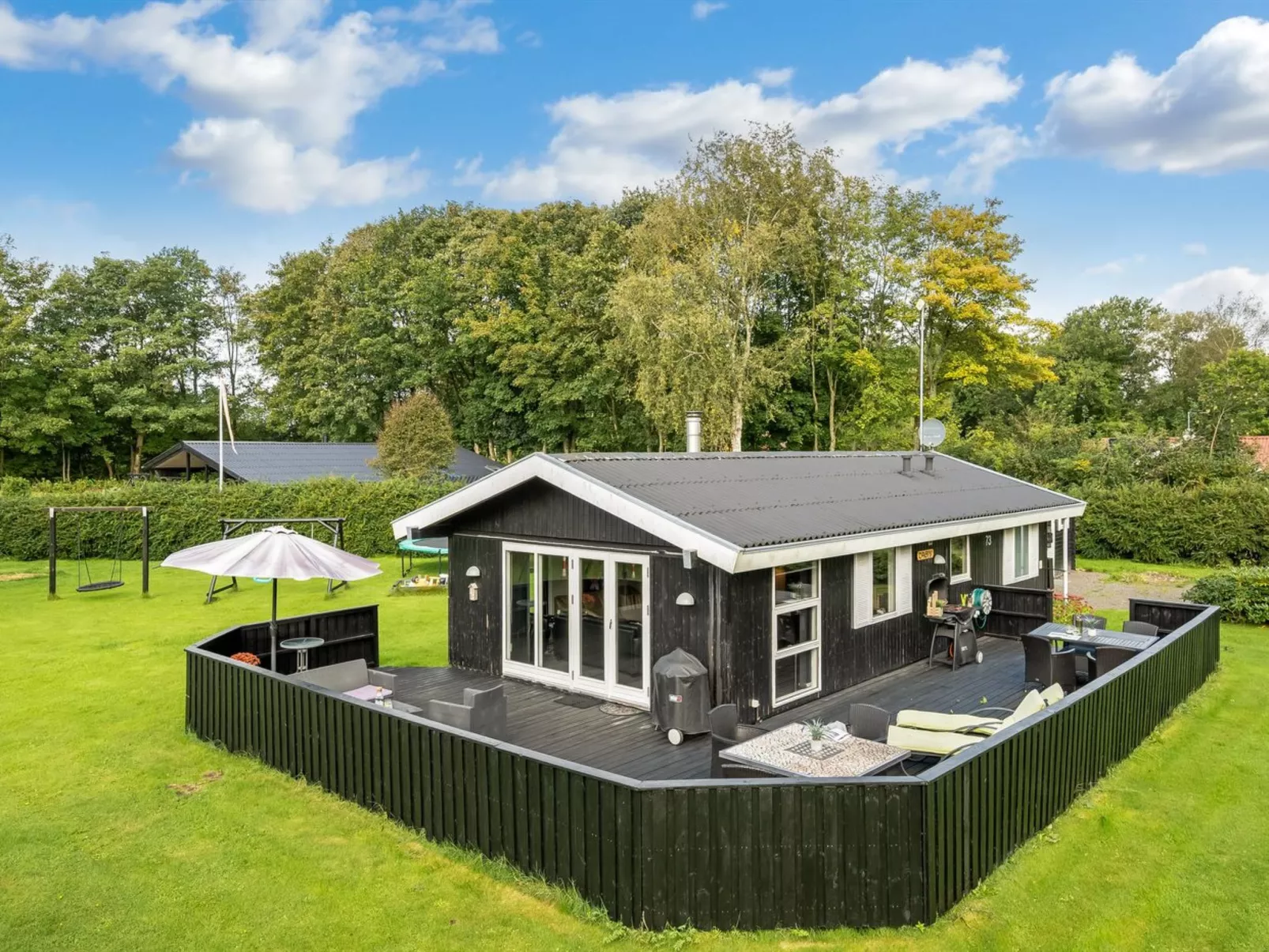 "Vilhelm" - 10km from the sea-Outside