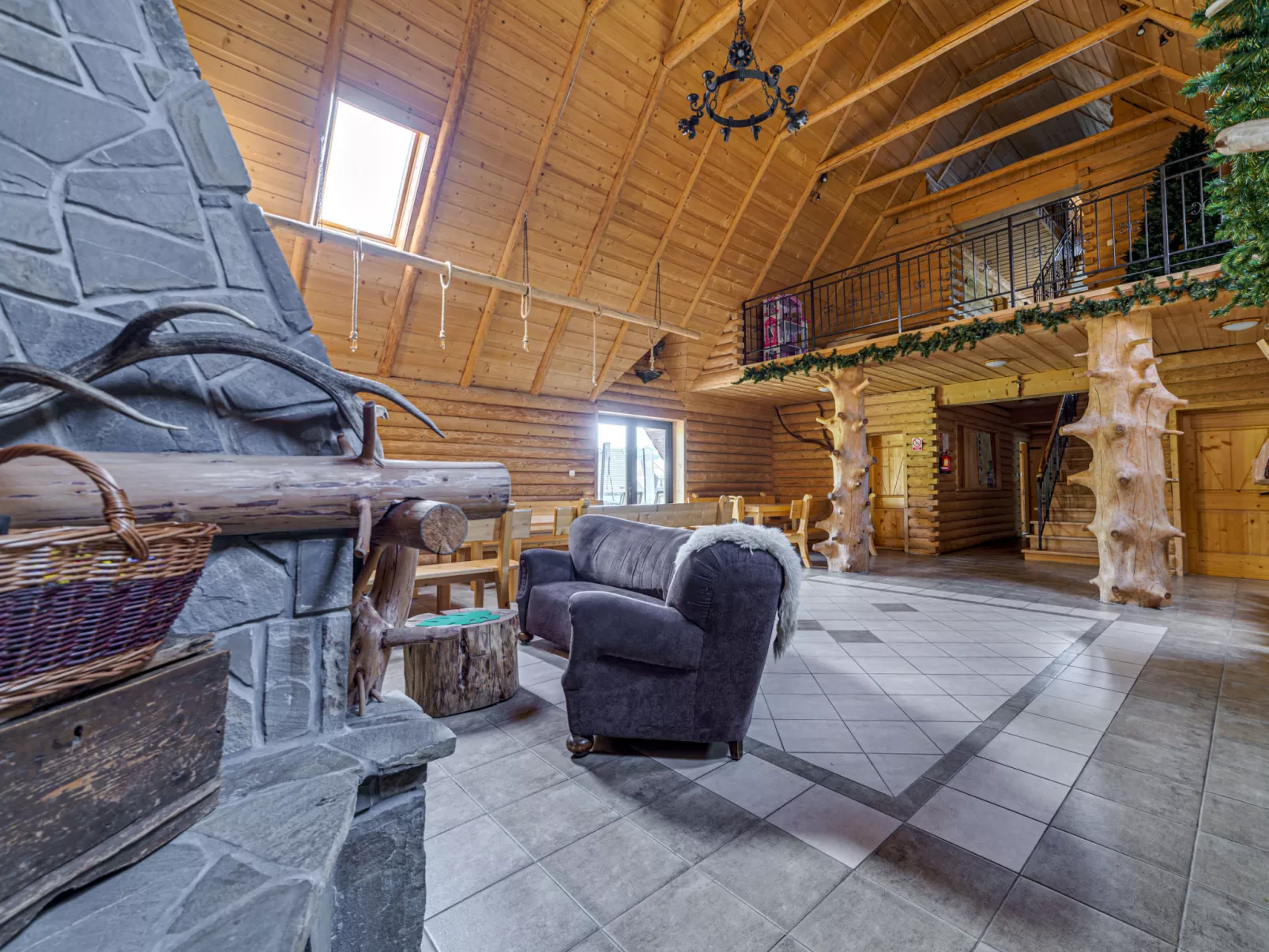 Chata pod Grapom-Inside