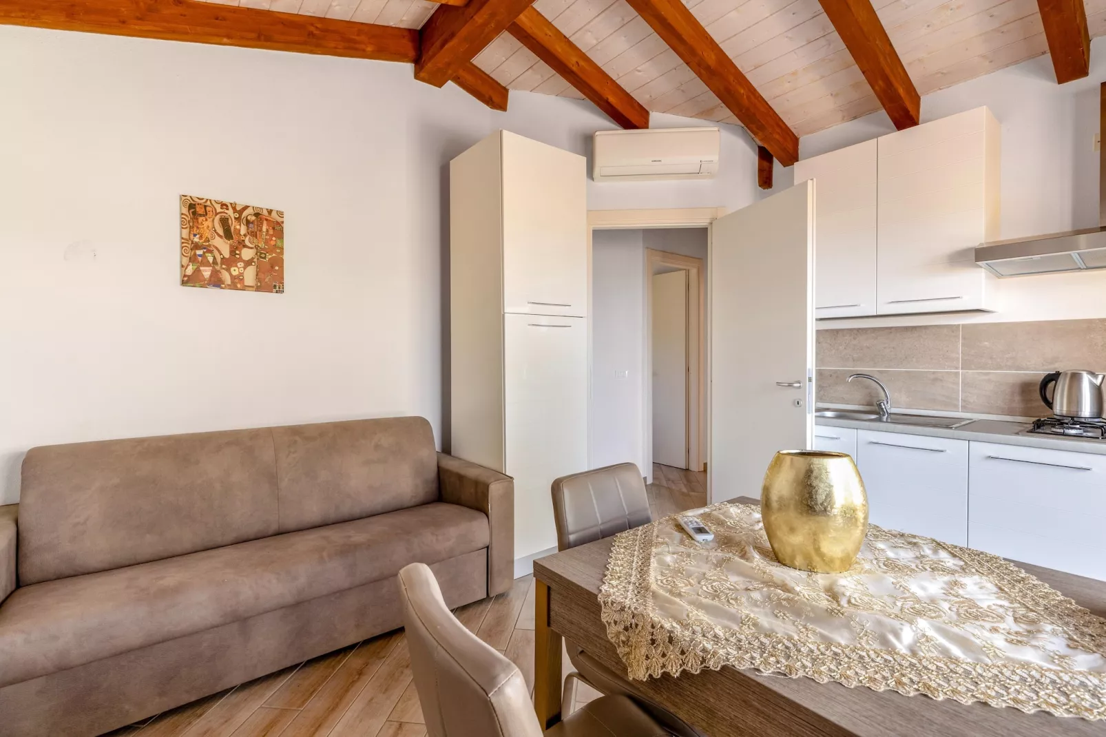 ATTICO MAREBLU-Living room