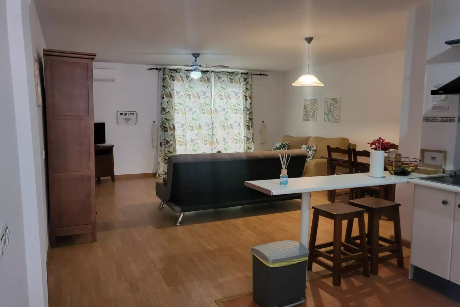 CT 370 AL - Faro's Veraplaya Naturista Apartment-Living room