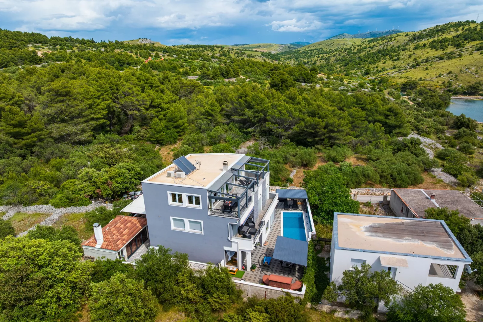 Apartment Nikita with private pool-Exterior in summer