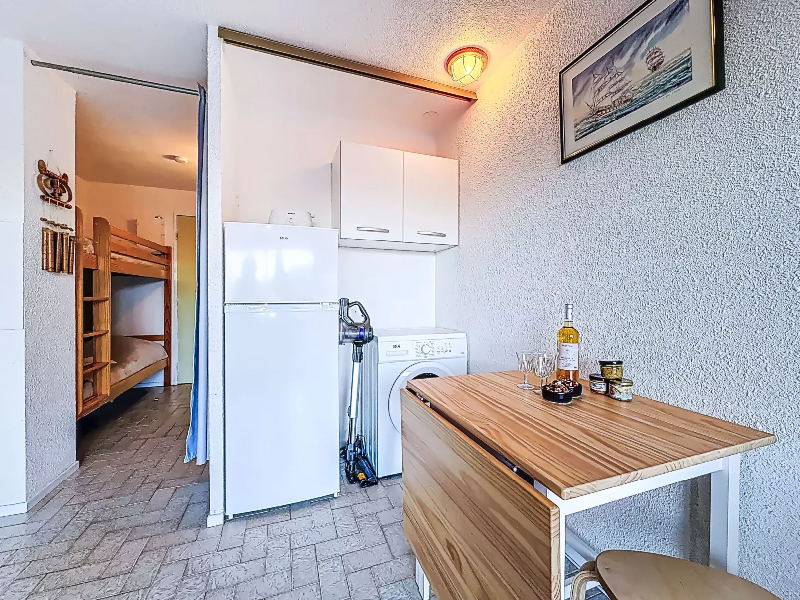 Le Lagon Bleu-Dedans