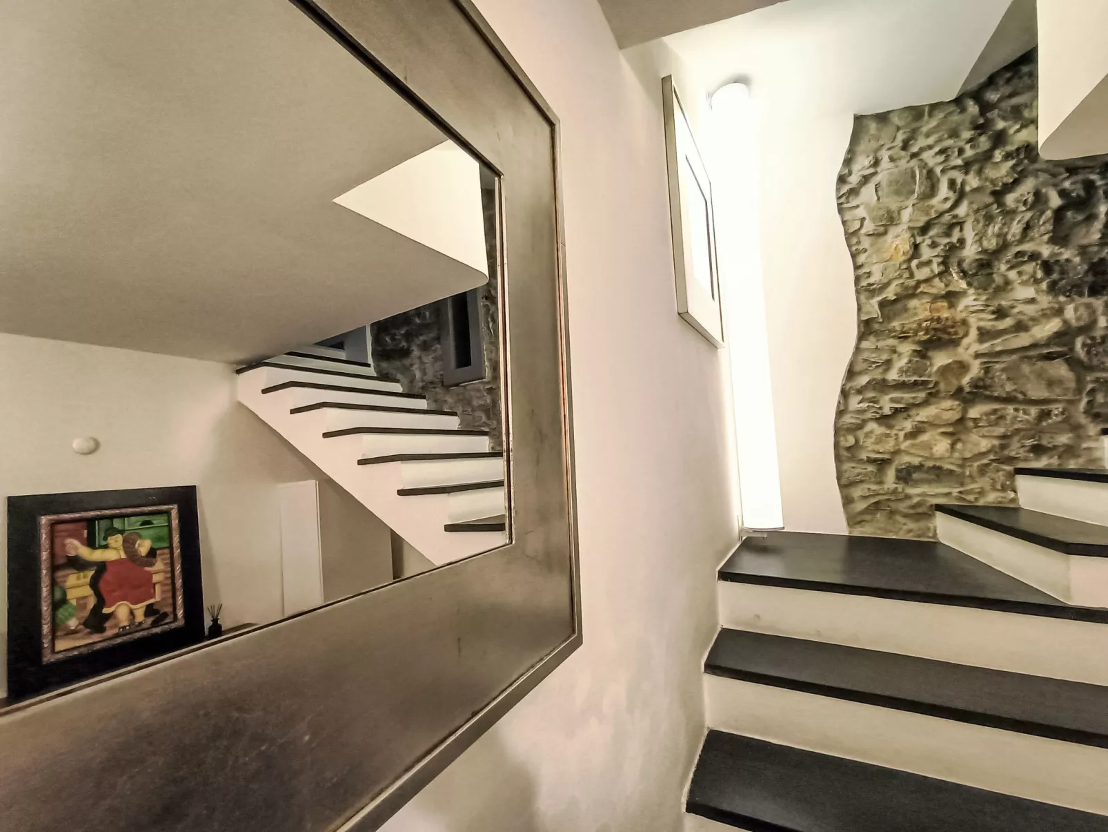 Terrazza con glicine-Drinnen