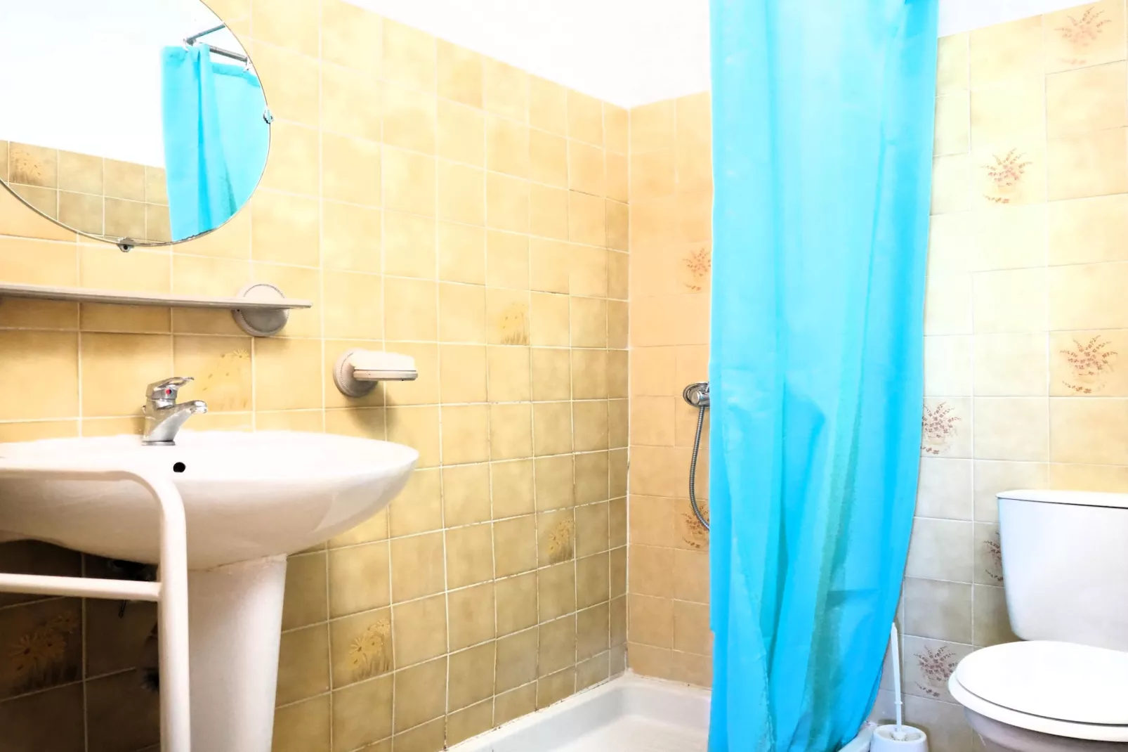 Doppelhaushälfte in Bédoin-Bathroom