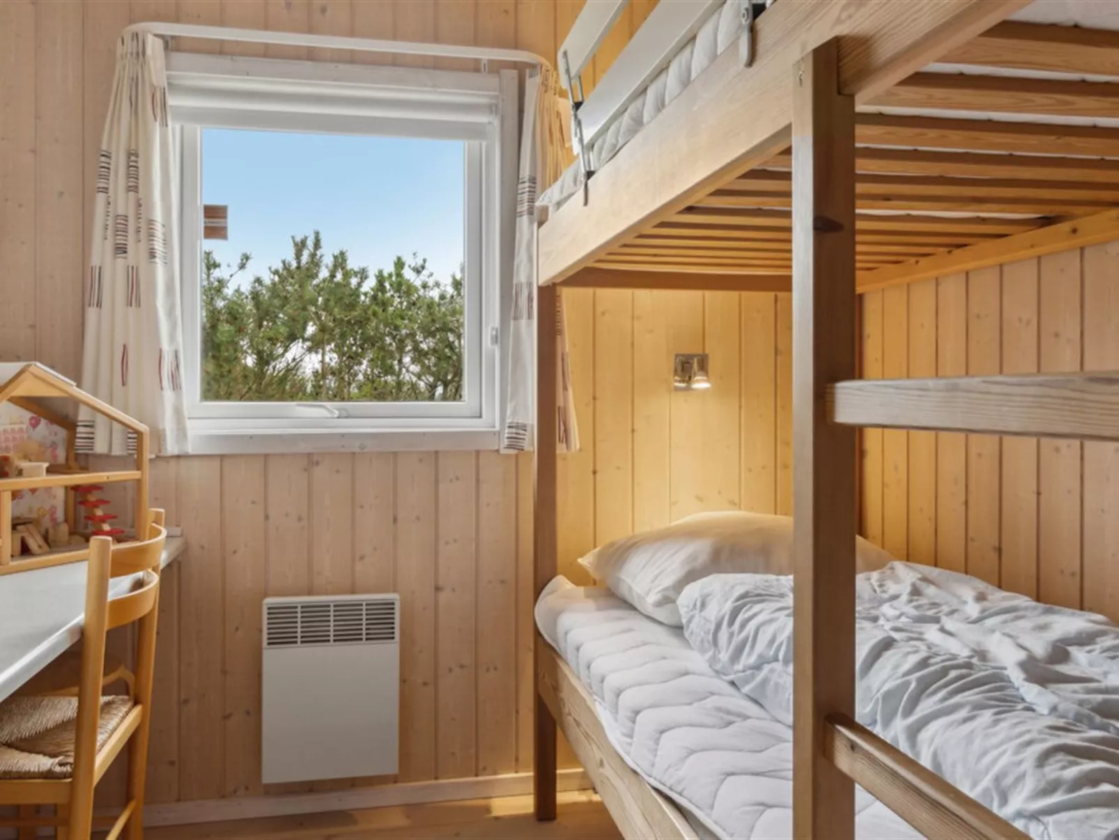 "Galin" - 210m to the fjord-Inside