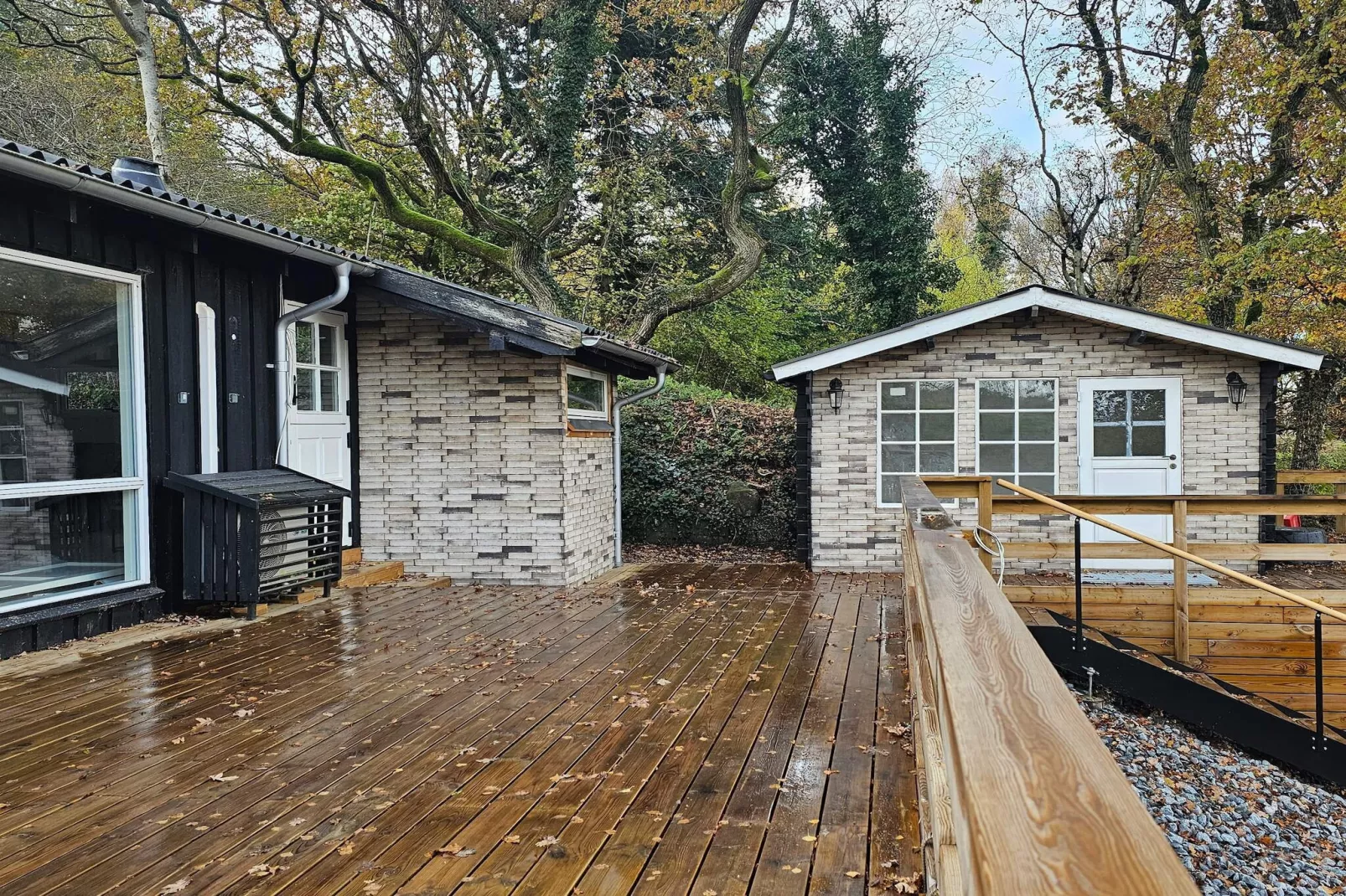 Family-Friendly Cottage Near the Coast-View