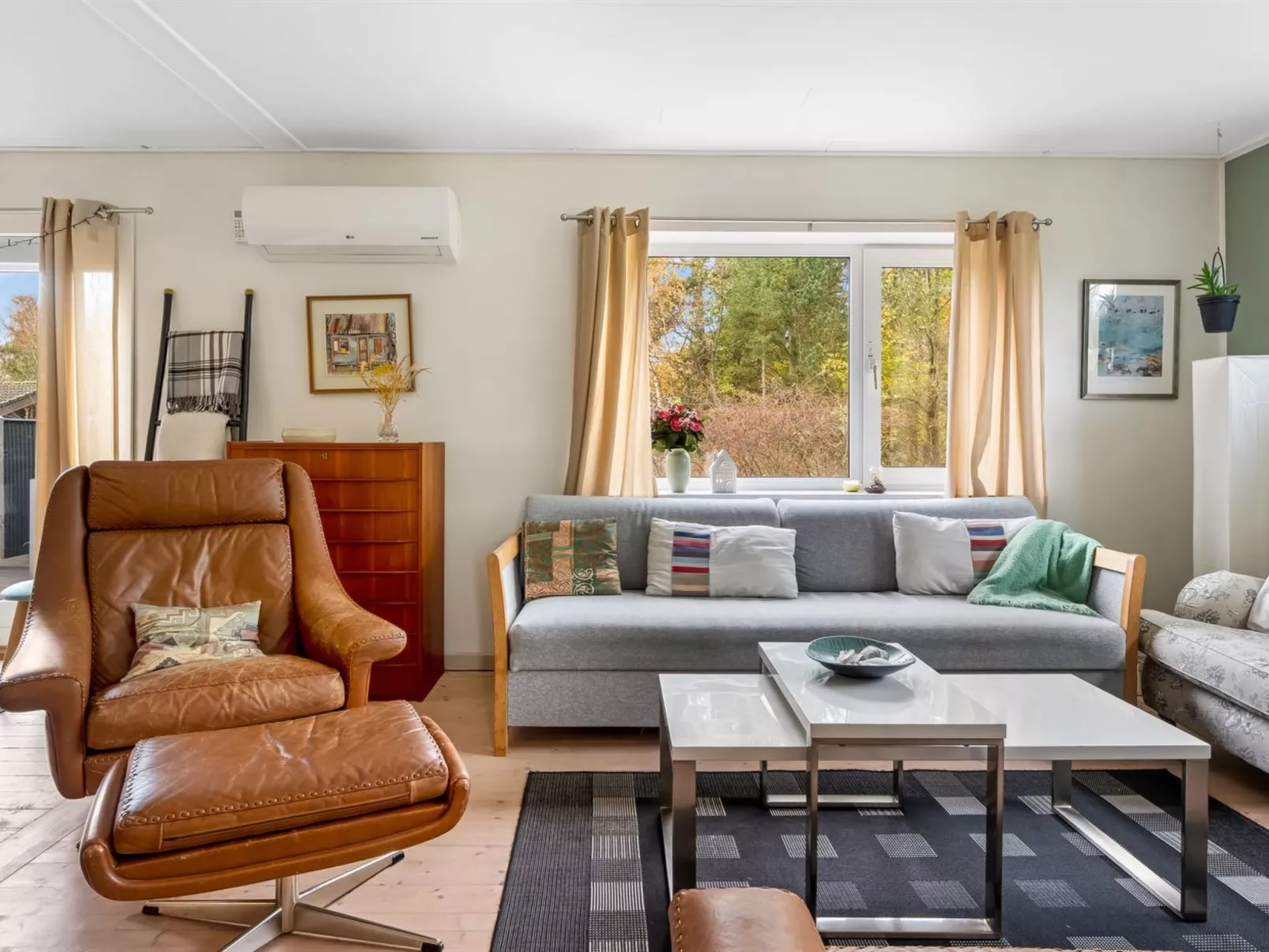 "Paule" - 1.3km from the sea-Drinnen