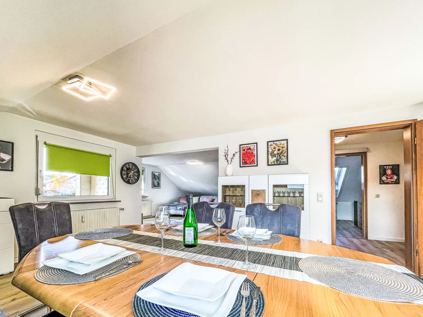 Alexanders Domizil-Dedans