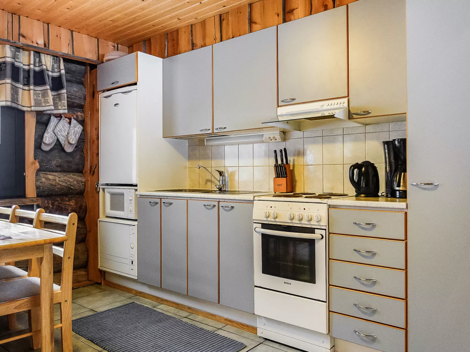 Kantapää d3-Dedans