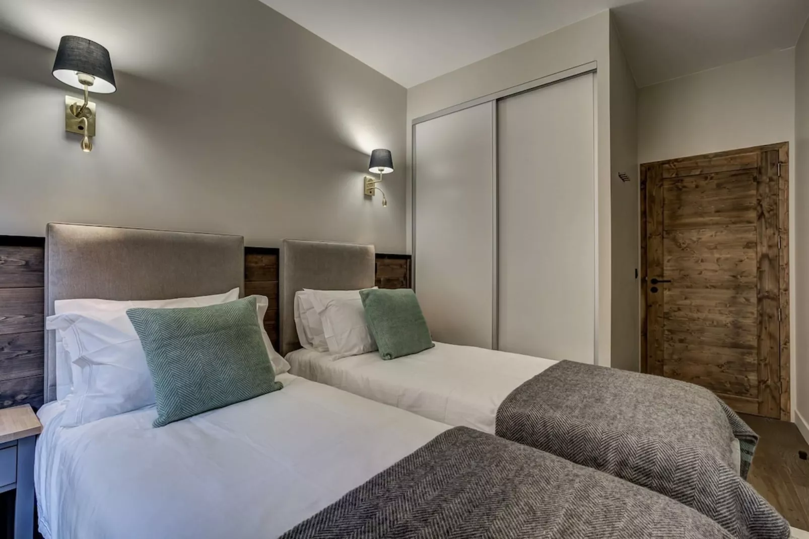 White Pearl C12-Schlafzimmer