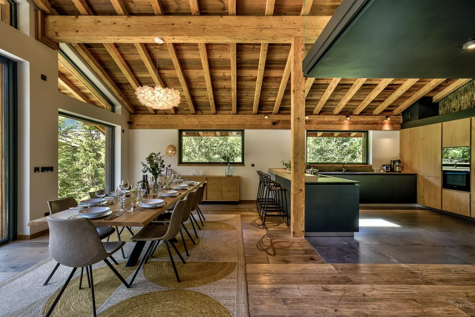 Black Stone-Esszimmer