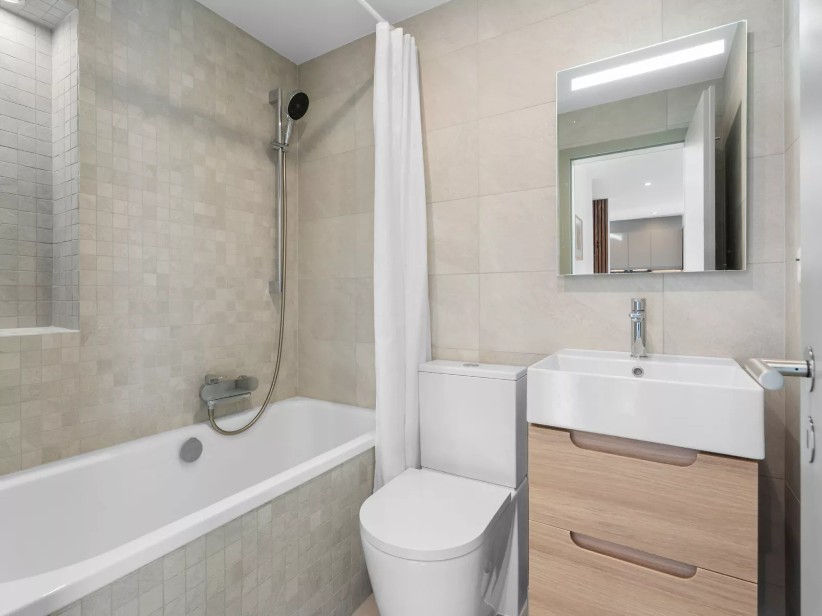 Les Faverges 11-Inside