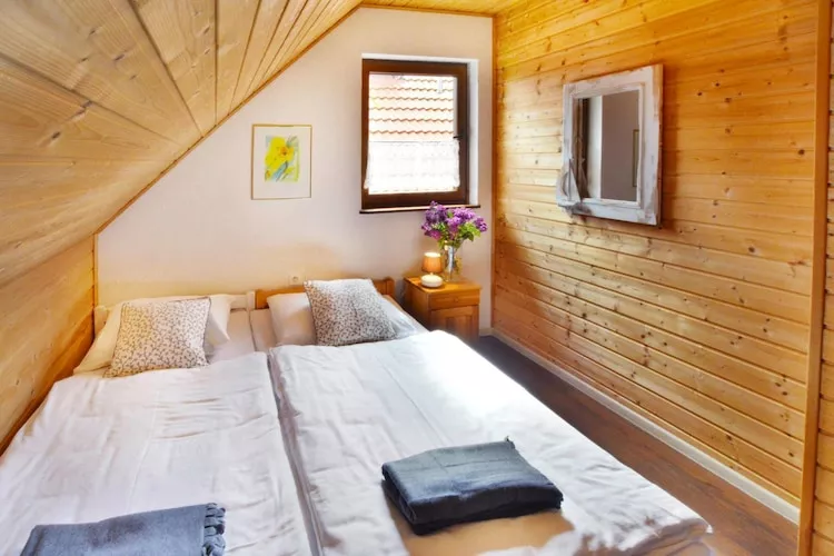 Piętrowe domy wakacyjne Bobolin dla max 3 os-Bedroom