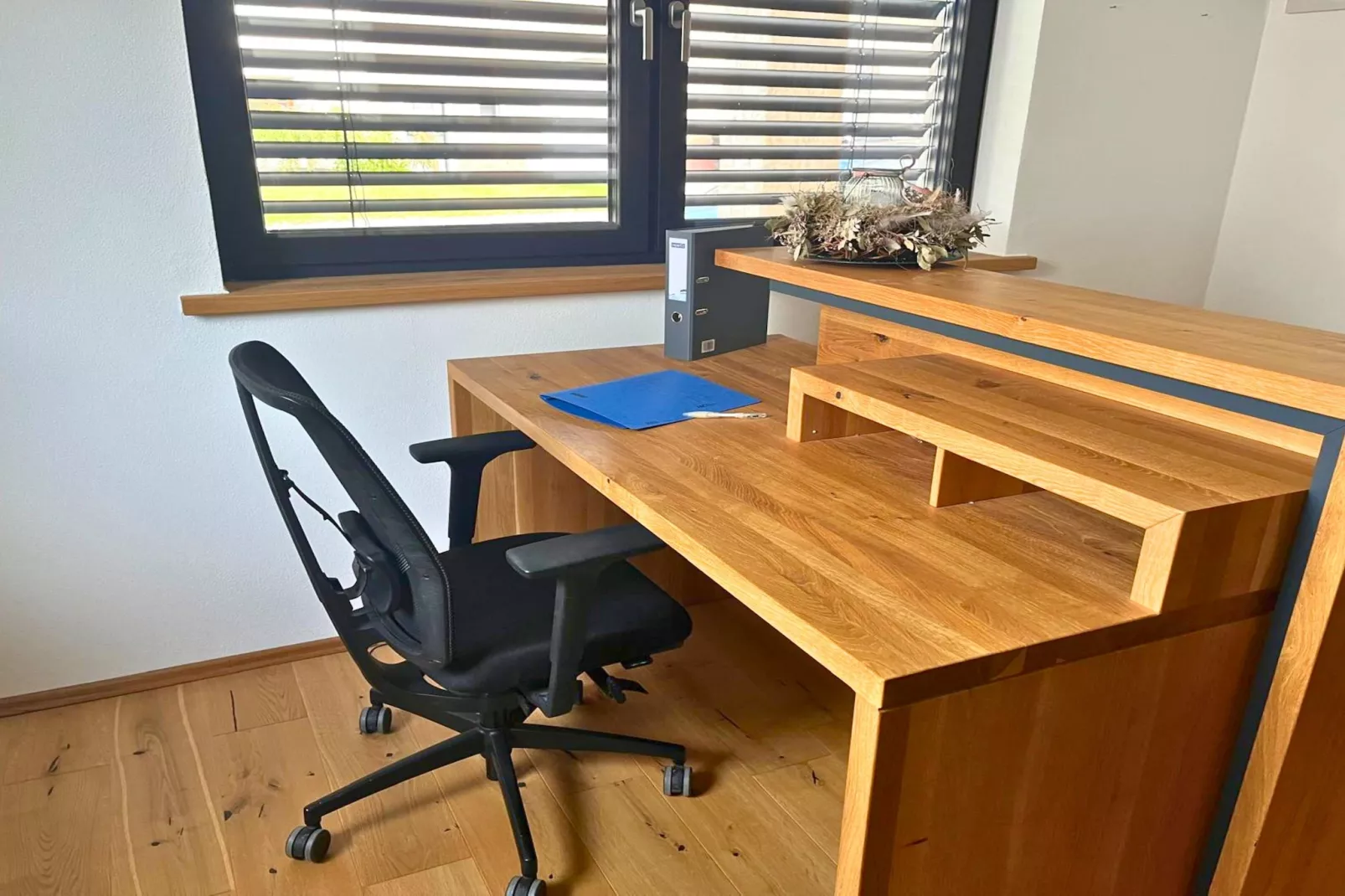 Eifel-Finca mit Whirlpool und Gartenlounge-Living room