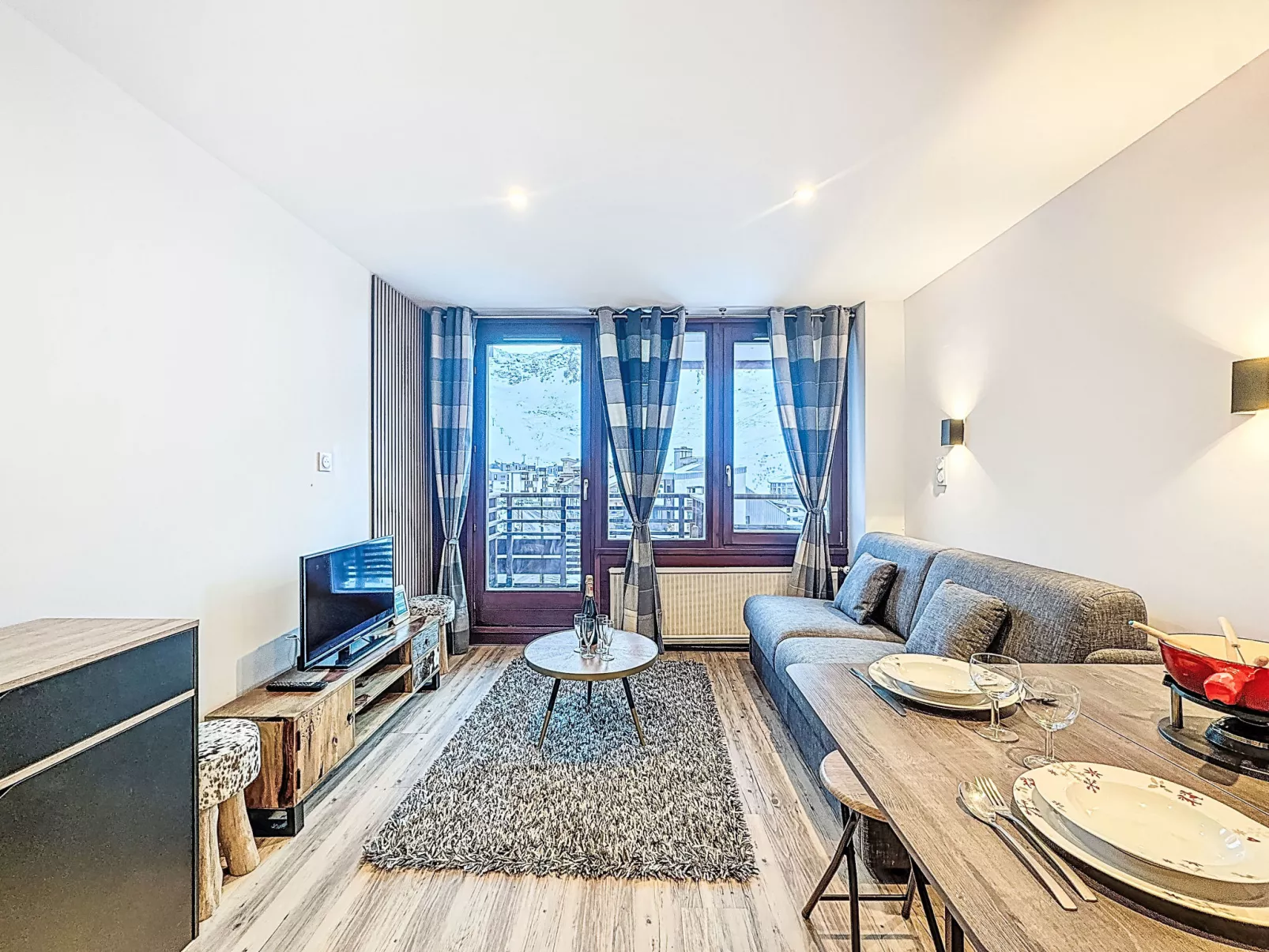 Le Curling B (Val Claret)-Drinnen