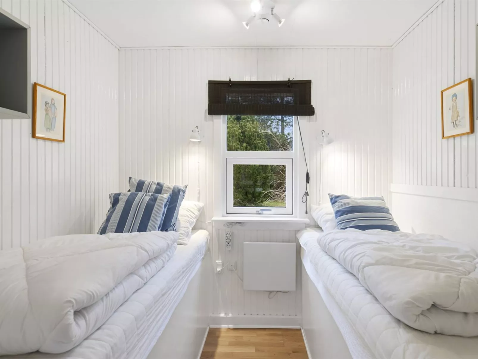 "Elaina" - 290m from the sea-Dedans