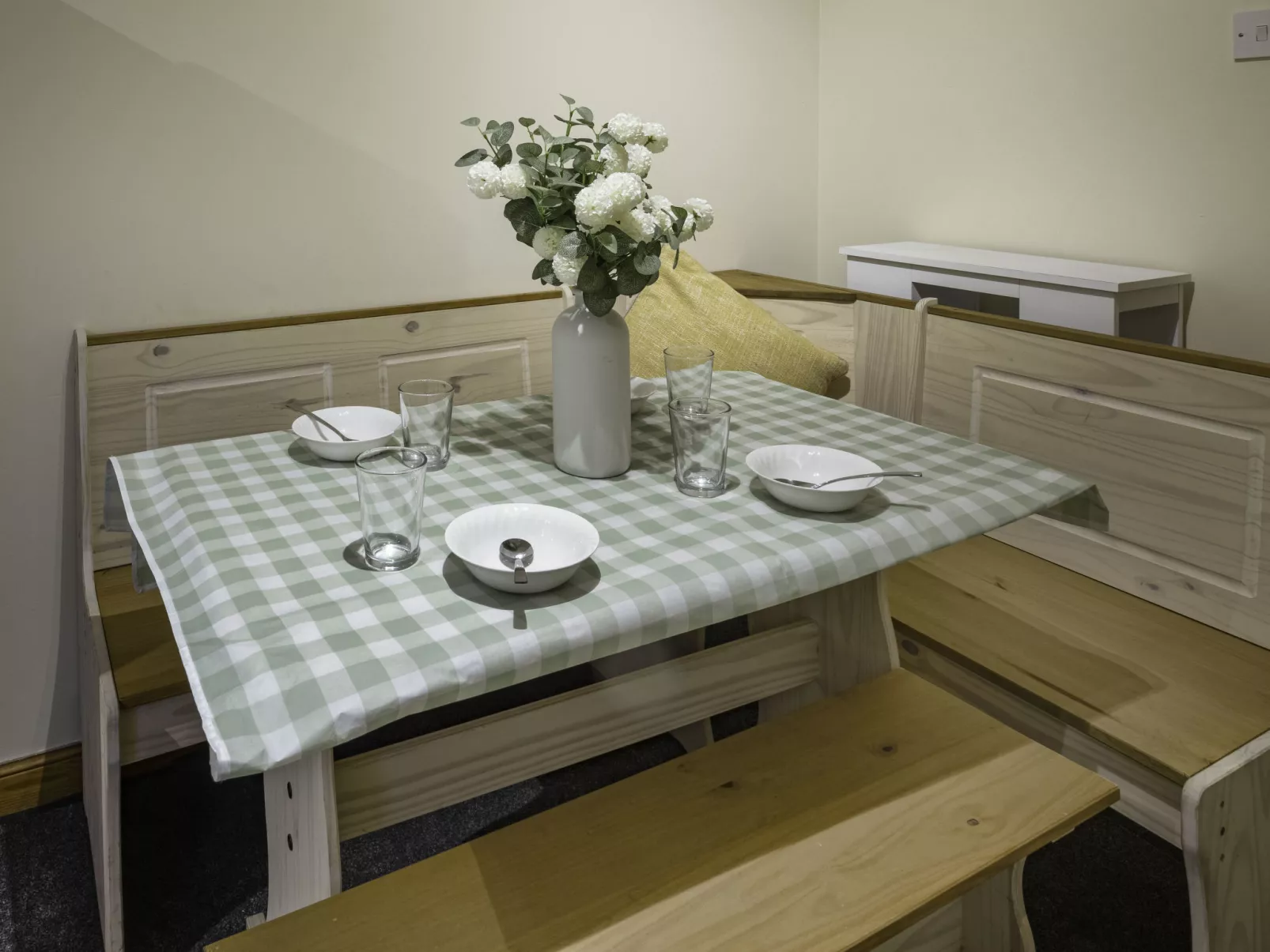 Pitgaveny Apartment-Inside