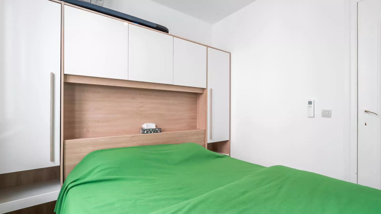 Leopold - 0102-Bedroom