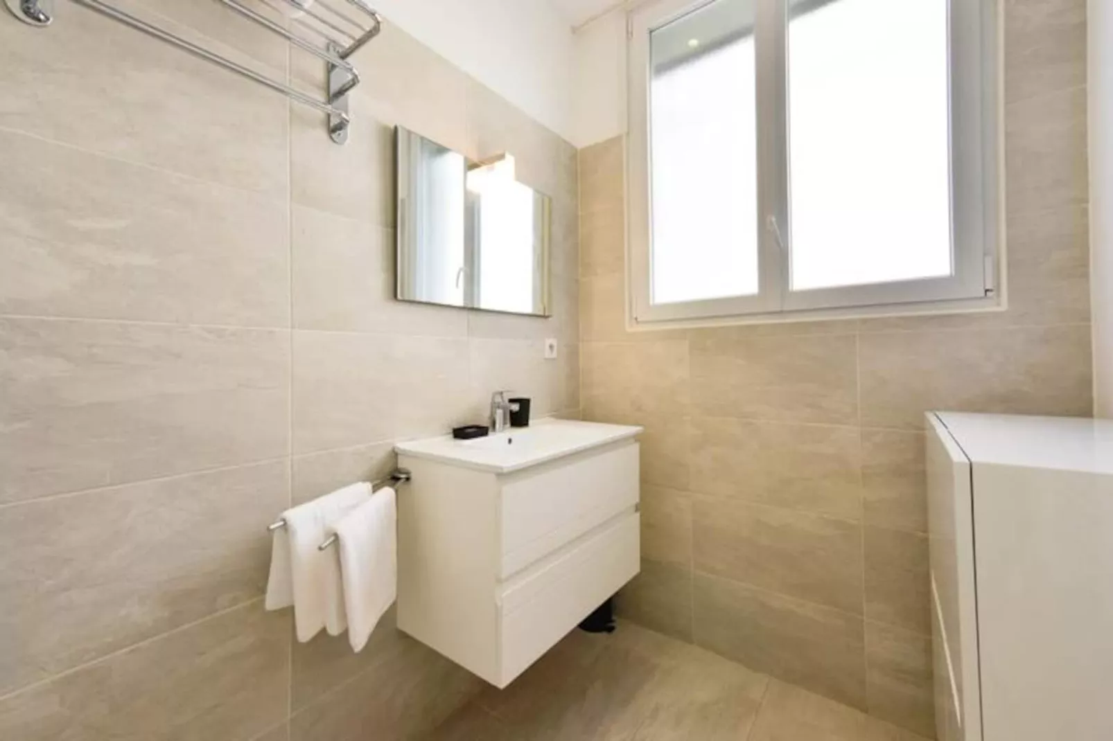 Résidence Rez-de-jardin, Plages à Pied Et Garage-Untagged