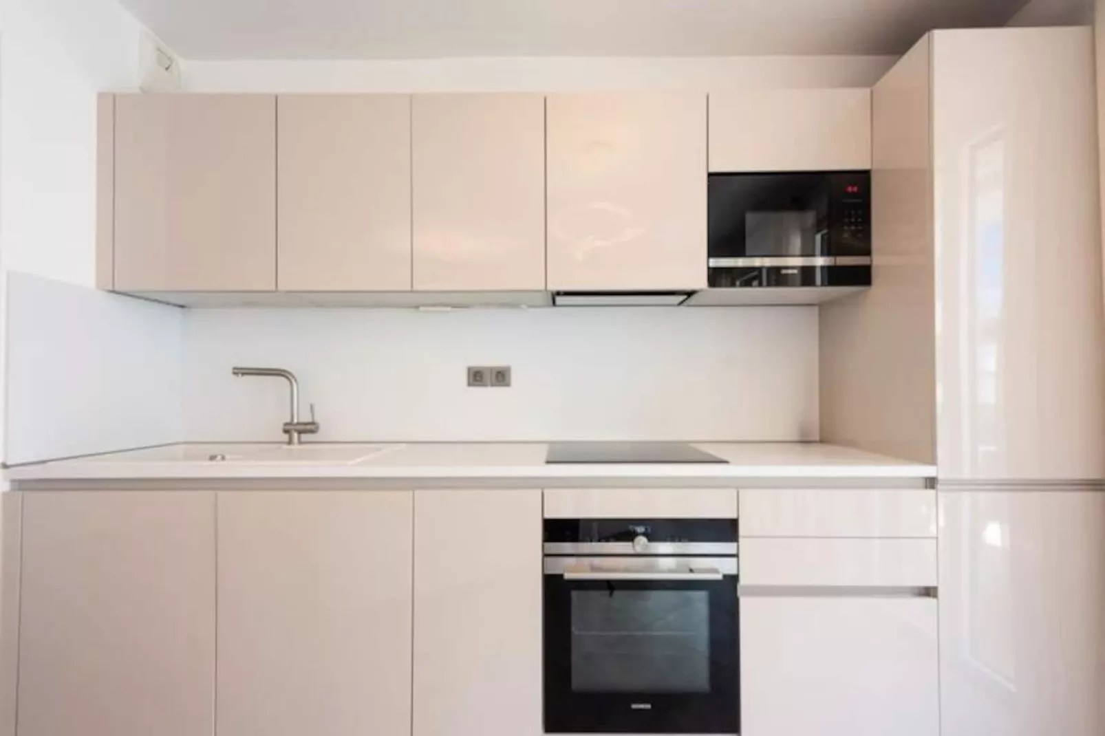 Résidence 3p Piscine, Parking Et Plages à 100m-Untagged