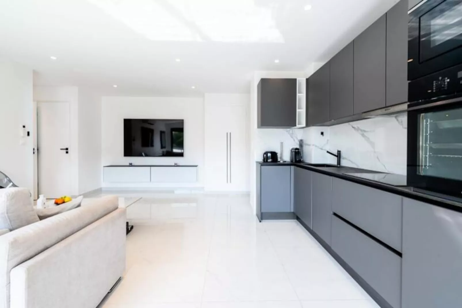 Résidence 2p Traversant, Centre Cannes, Rue D&rsquo;antibes-Non tagué