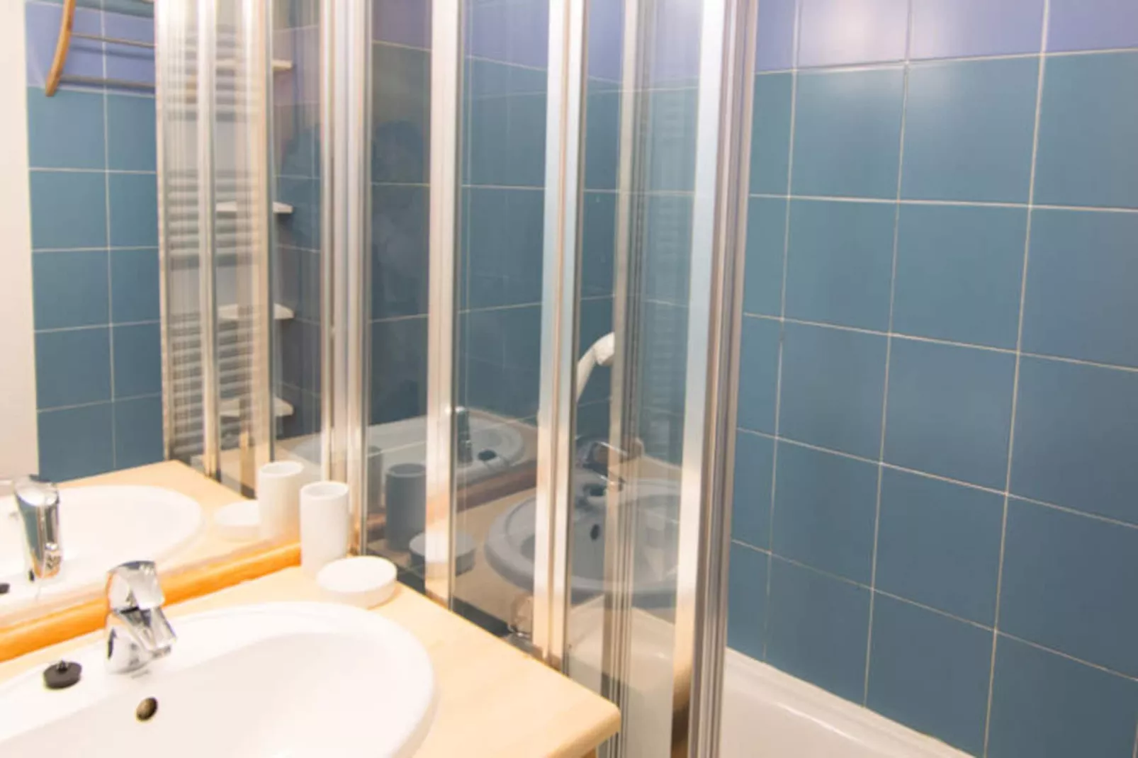 Chalet De Tigny Clematite - Untagged