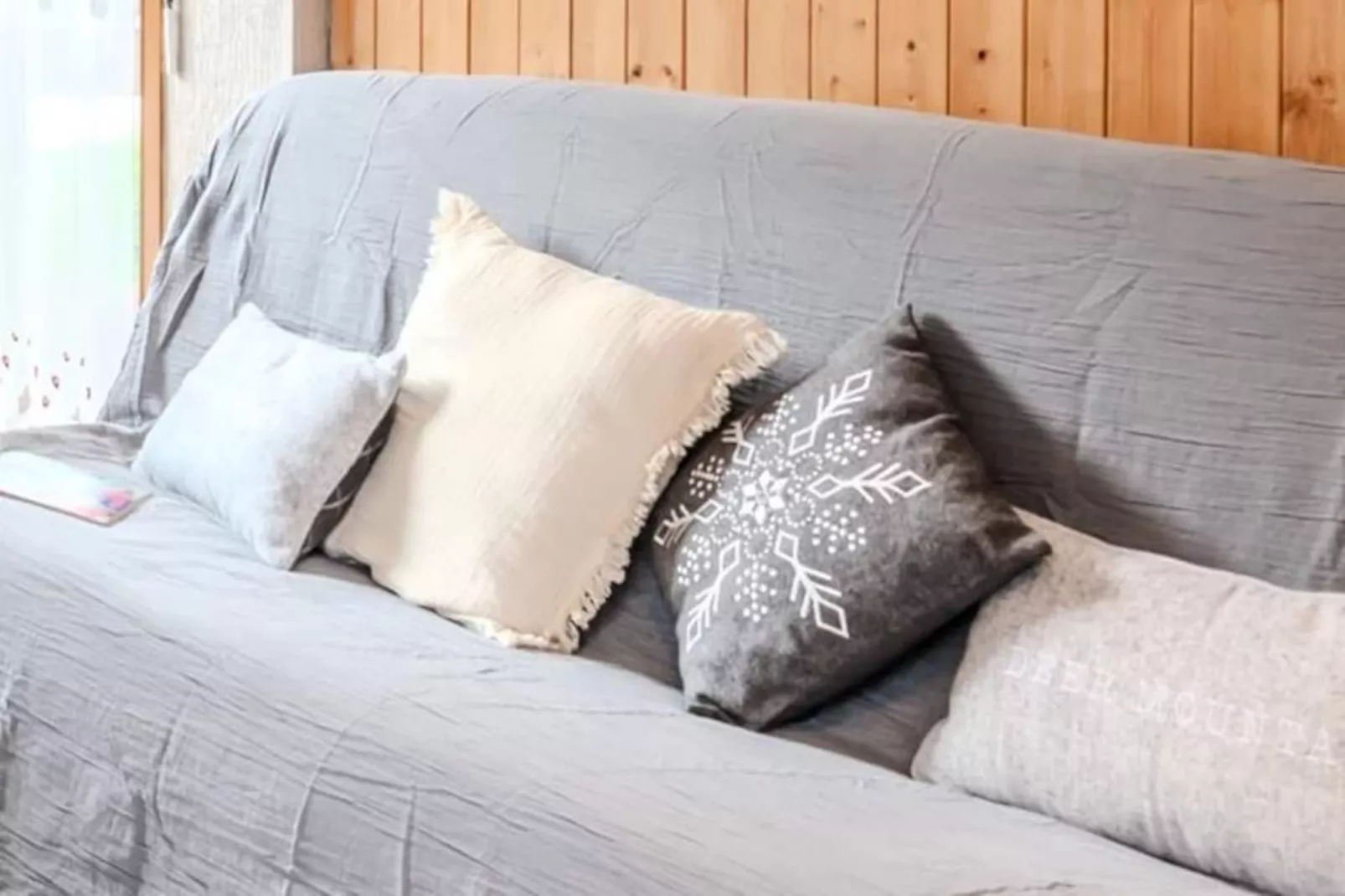 Slow Chalet Th&ocirc;nes: Lac & Montagne -15 Min Ski - Ascenseur, Balcon, Parking-Untagged