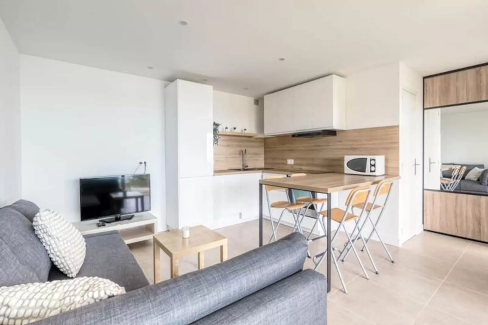 Résidence T2 Lumineux Avec Terrasse Et Vue Mer &ndash; Le Lavandou, Aiguebelle-Non tagué