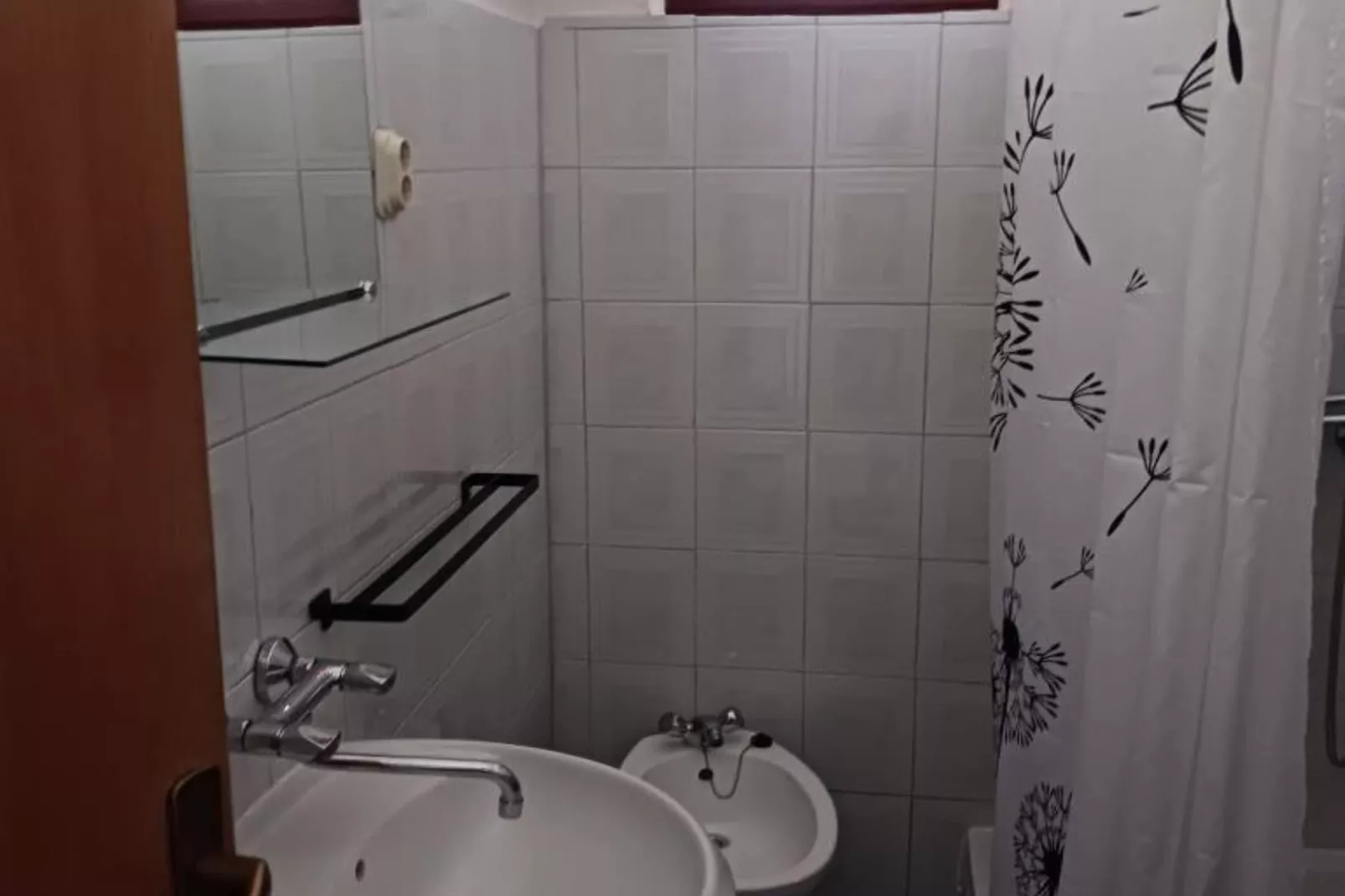 Apartmani Green Oasis - One Bedroom Apartment with Terrace and Sea View-Bathroom