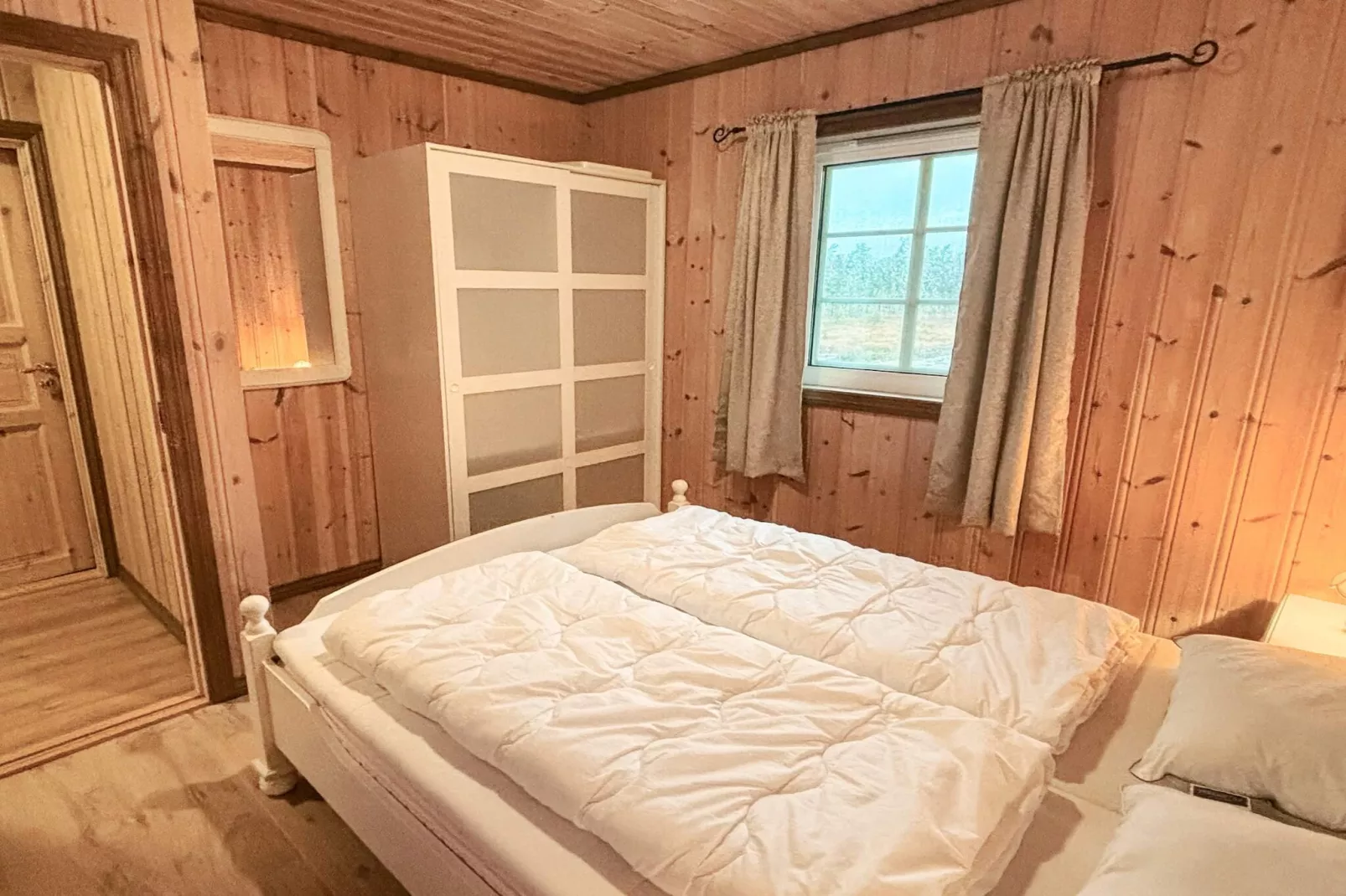 76409 TROLLHYTTA-Indoor