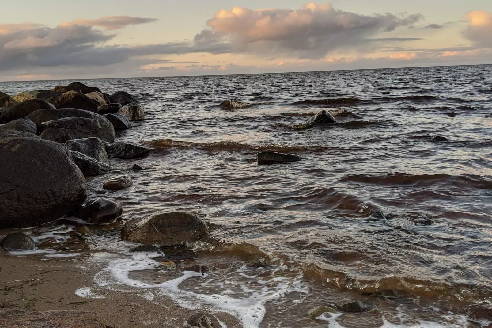 Luxury Retreat with Spa - By Traum Ferienwohnungen-Water view