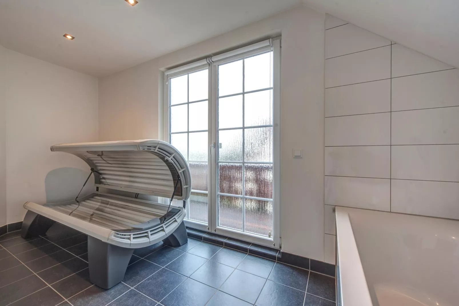 Eifelpark Kronenburger See 1-Park facilities