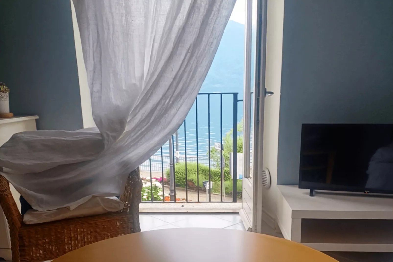 Casa Marina a Ghiffa-View in summer