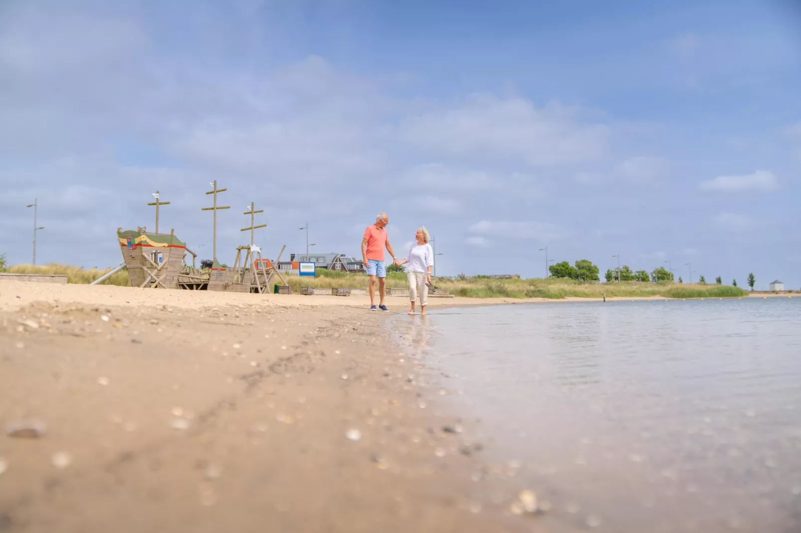 Cape Helius 22-Areas within 5km in summer