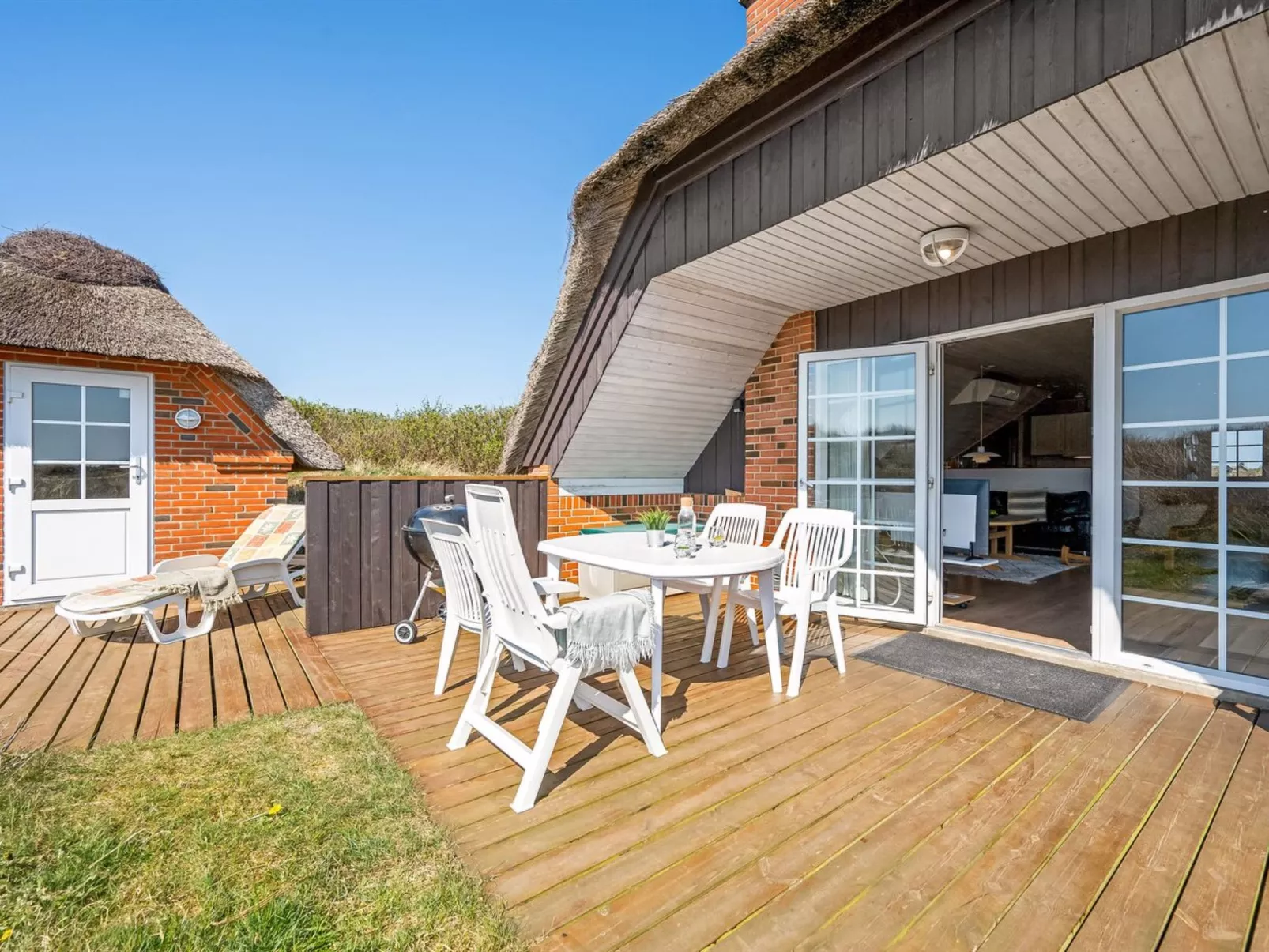 "Slava" - 250m from the sea-Outside