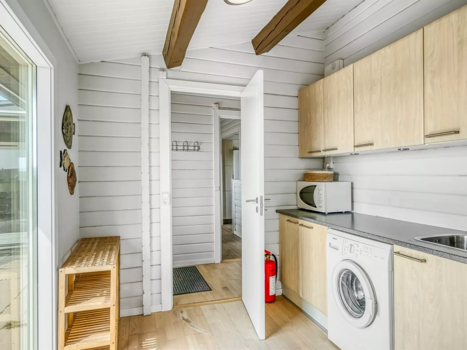 "Sinnika" - 75m from the sea-Drinnen