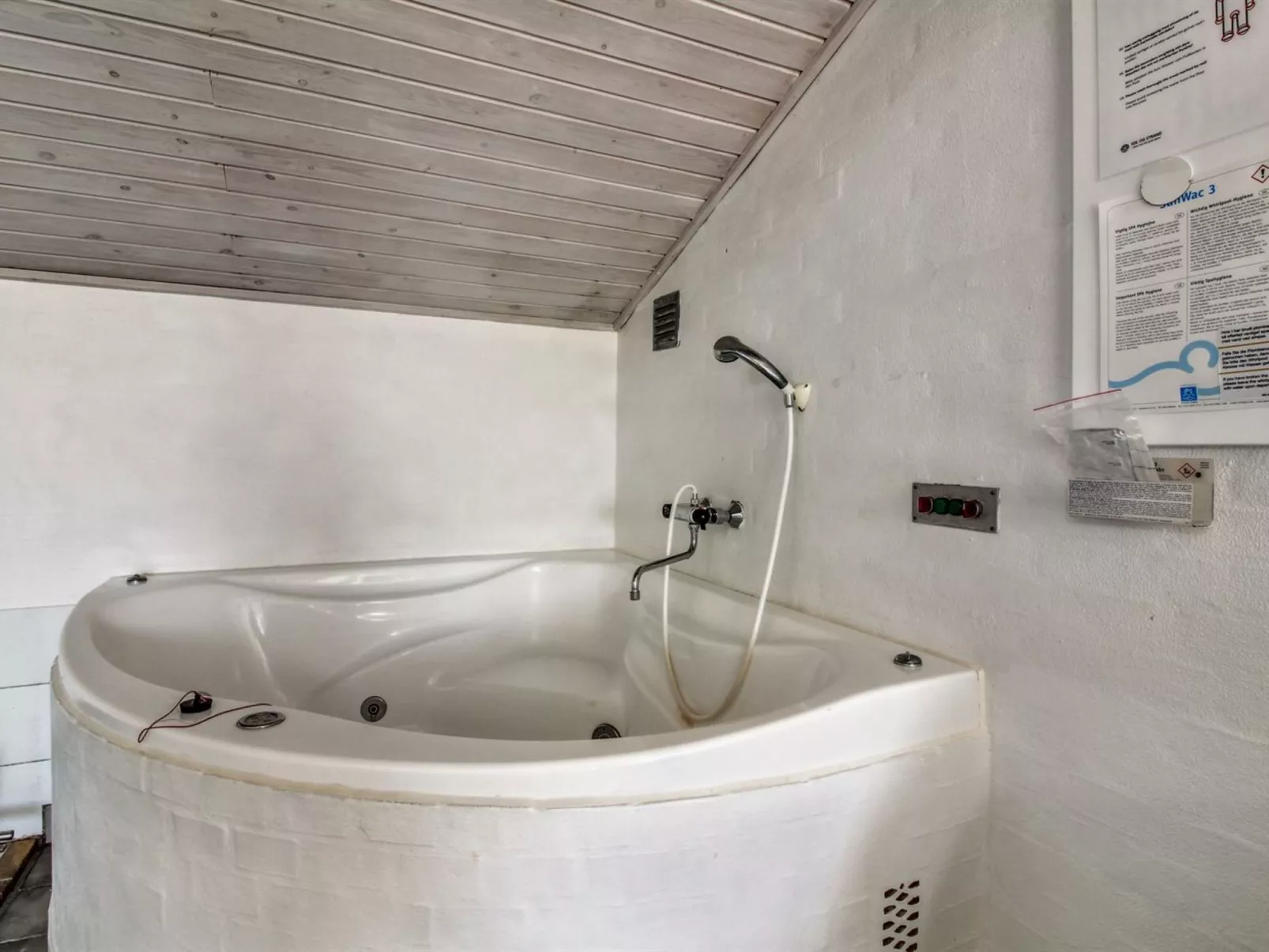 "Yessica" - 300m from the sea-Inside